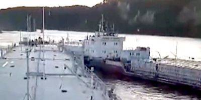 «Сейчас нас въе*ет». В РФ из-за пьяного капитана столкнулись два танкера с горючим — видео