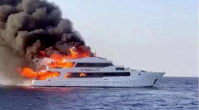 Яхта с туристами загорелась у берегов Египта. Трое пропали