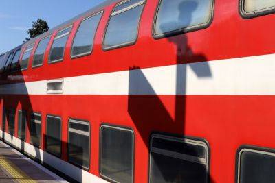 Скандал: «Ракевет Исраэль» сдает поезда частным богатым клиентам