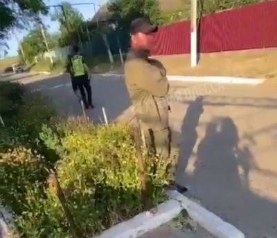 В Одесской области полицейский избил местного жителя и угрожал физической расправой