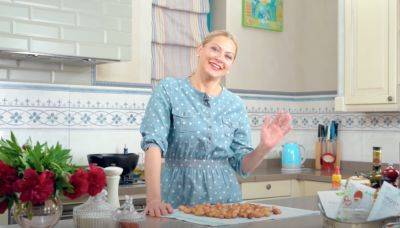"Мастер Шеф" Литвинова предложила летний рецепт хрустящей молодой картошечки: "И на завтрак, и на обед"