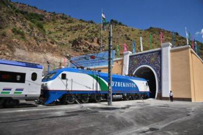 России выгодно, чтобы новая железнодорожная магистраль "Узбекистан – Кыргызстан – Китай" заработала, как можно быстрее – РЖД