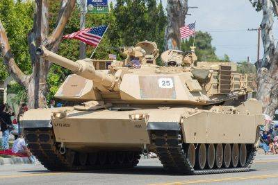 WSJ: США вооружат танки Abrams для ВСУ снарядами с обедненным ураном