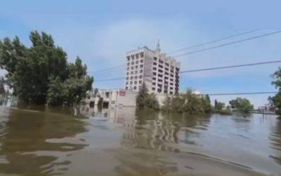 Из затопленной Херсонщины поступают тревожные сообщения: люди рассказывают о происходящем