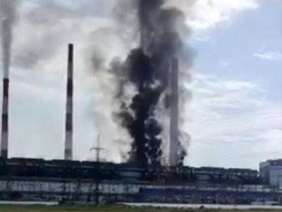 В Ростовской области РФ загорелась ГРЭС, в регионе вводят отключения электричества. СМИ пишут, что был взрыв