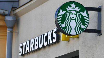 Суд обязал Starbucks выплатить бывшей сотруднице $25 миллионов