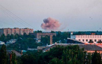 В оккупированном Донецке прогремел взрыв: очевидцы сообщают, что дымит в Ленинском районе - видео