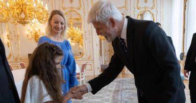 Буллинг девочки из Украины в Чехии: президент Петр Павел рассказал, почему встретился с ребенком