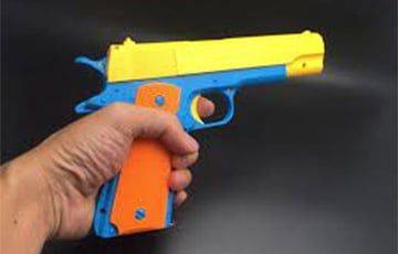 В Барановичах 16-летний парень напал с игрушечным пистолетом на ломбард