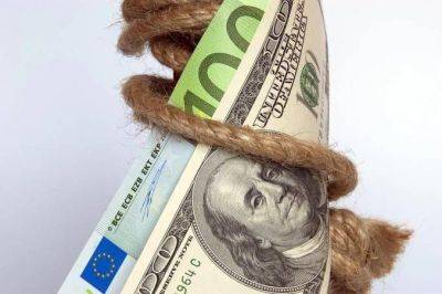 Что будет с курсом доллара и ценами в Украине — прогноз финансистов