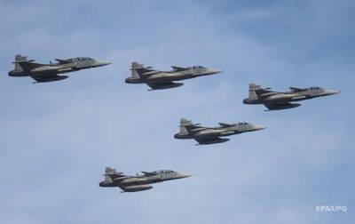 Швеция будет тренировать украинцев на истребителях Gripen