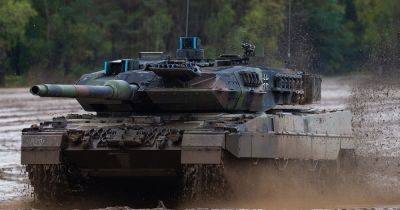 Маргарита Роблес - 20 БТР и танки Leopard 2: Испания выделит Украине пакет военной помощи - focus.ua - Украина - Киев - Польша - Испания - Дания - Голландия