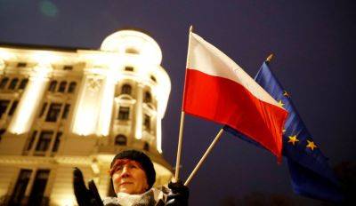 Парламент Польши смягчил закон о борьбе с влиянием Москвы