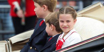 принц Джордж - принц Луи - принцесса Шарлотта - королева Камилла - Чарльз III (Iii) - В приподнятом настроении. Принц Луи очаровал публику на параде Trooping the Color в Лондоне - nv.ua - Украина - Англия - Лондон