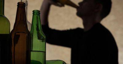 Госпитализированы в тяжелом состоянии: под Одессой дети отравились алкоголем