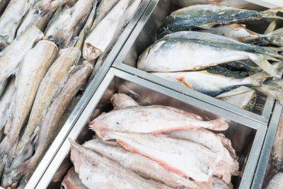 Предпринимателей, продававших рыбу без документов, привлекли к ответственности