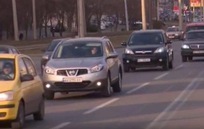 Тысячи украинцев одним махом остались без водительских прав: почему так произошло