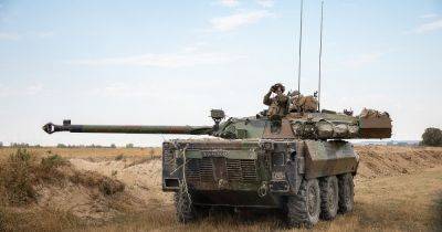 "Как снайперская винтовка": бойцы ВСУ оценили французские колесные танки АMX-10 RC