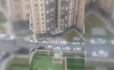 Шесть пассажиров рухнувшего вниз лифта в Ташкенте получили переломы ног. Многоэтажка была сдана в эксплуатацию с неисправными лифтами