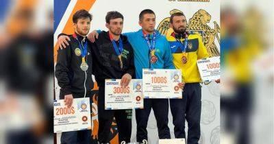 Украинцы завоевали 6 медалей на турнире по вольной борьбе в Армении