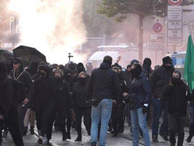 В Германии произошли столкновения после приговора студентке в Дрездене - unn.com.ua - Украина - Киев - Германия