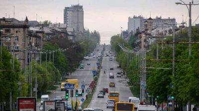 Россияне атаковали Запорожье и пригород, есть разрушения – ОВА
