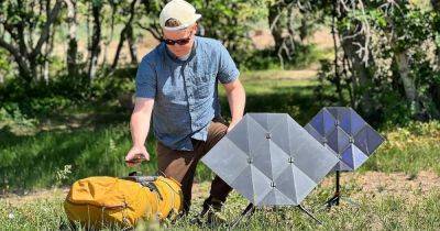 Солнечная панель Origami: раскладывается так, чтобы получить максимальную энергию солнца