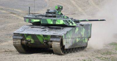 Украина заинтересована приобрести до 1000 шведских БМП CV90, – СМИ
