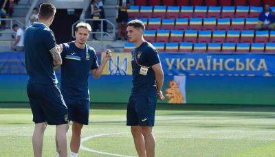 Мудрик, Ванат, Трубин и Судаков прибыли в лагерь молодежной сборной Украины