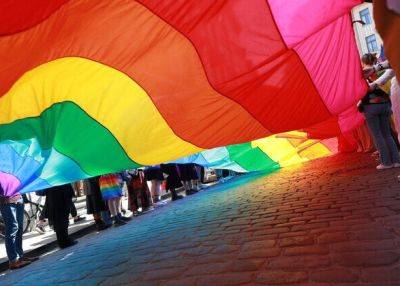 Эстония первой в Центральной Европе узаконила однополые браки
