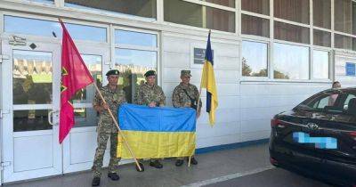 Украина вернула домой троих пленных, которых РПЦ передала Венгрии