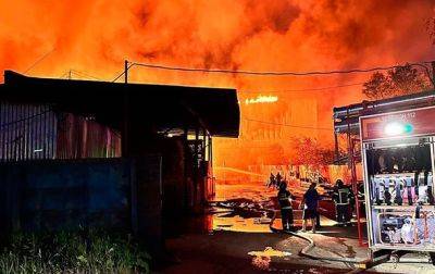 Под Москвой масштабный пожар: горит предприятие