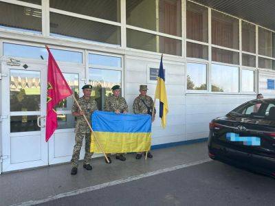 В Украину удалось вернуть троих военнопленных из Венгрии