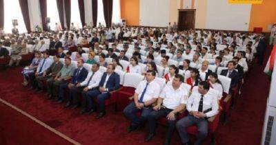 В честь Дня национального единства в Душанбе состоялись беседы и встречи с жителями столицы