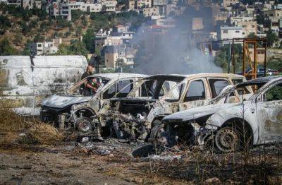 Столкновения между поселенцами и палестинцами в Самарии: повреждены десятки домов и автомобилей
