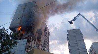 Взрыв в многоэтажке в Киеве: под завалами нашли погибшего