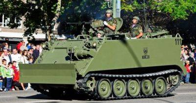 Португалия передаст Украине новую партию БТР M113 и прицепных гаубиц калибра 105 мм