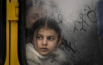 Ребенок из-за границы: кто станет усыновителями в эвакуированных интернатах - korrespondent.net - Россия - Украина
