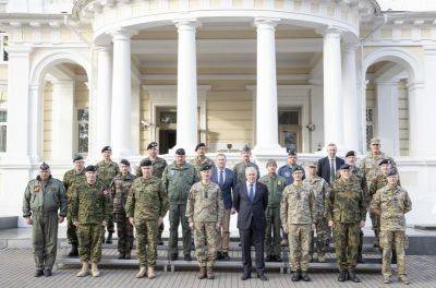 Военные представители НАТО знакомятся с ситуацией на восточном фланге