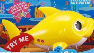Из продажи отозваны 7,5 миллиона игрушек для ванны Baby Shark