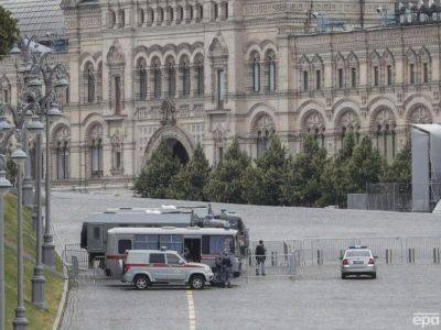 В центре Москвы заметили военную технику. Столица РФ фактически изолирована и готовится к осаде, сообщили в ГУР