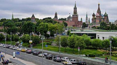 В Москве понедельник объявили выходным днем и призвали не ездить по городу