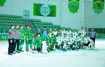 Министр спорта Беларуси пригласил туркменских хоккеистов в Минск