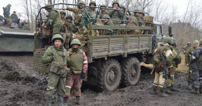 "Неоднозначно воспринимают": Путину нужно забрать с фронта 100-150 тысяч военных, – Подоляк