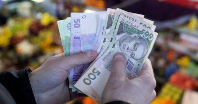 Пенсии в Украине: в ПФУ объяснили, кому придется вернуть 20% от своих выплат