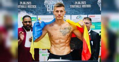Непобедимый украинский боксер вырубил соперника за 15 секунд до конца боя: видео эффектного нокаута