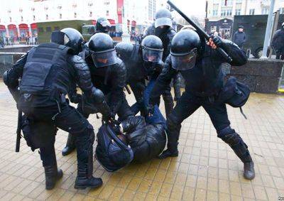 МИД Чехии призвал Россию и Беларусь отпустить задержанных демонстрантов