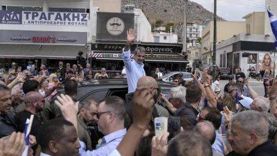Граждане Греции готовятся голосовать на парламентских выборах