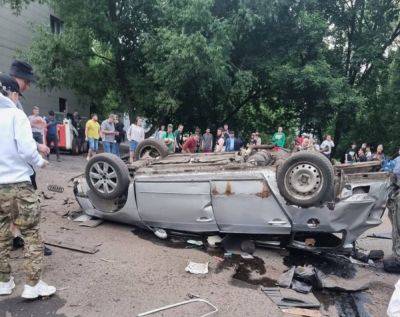 Взрыв в Москве 25 июня – машина перевернулась вверх дном – фото и видео