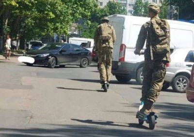 Мобилизация в Украине – военнослужащий не может уволиться по факту бронирования – видео